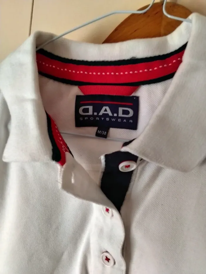 Polo manches courtes. Marque sportswear. (A211) - photo numéro 2