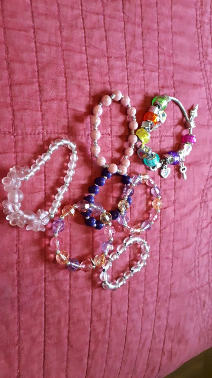 Lot 7 bracelets