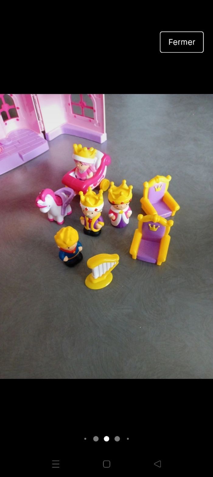 Château et ses personnages - photo numéro 5