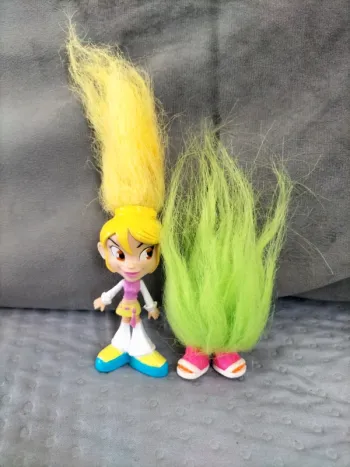 Lot figurines trolls