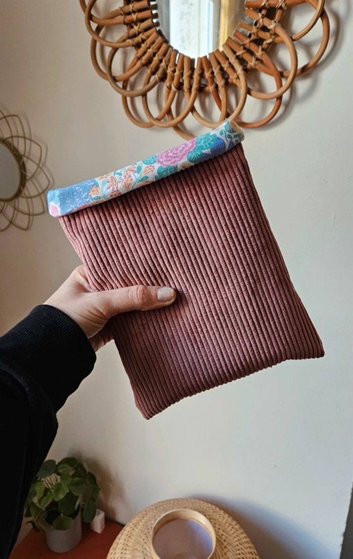 Pochette de livre velours côtelé
