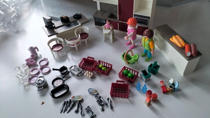 Maison moderne playmobil et accessoires - photo numéro 5