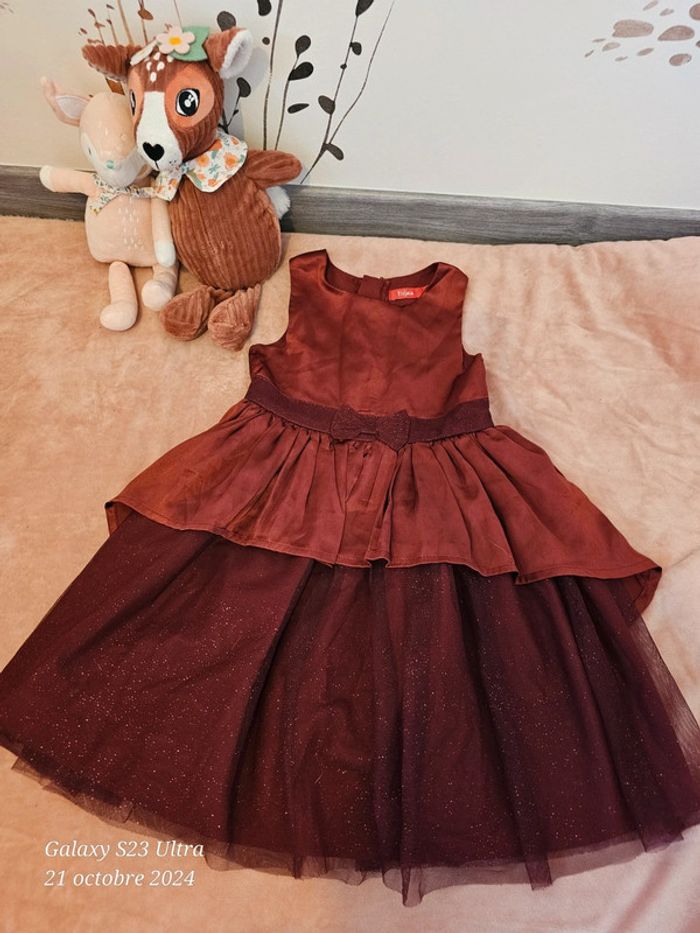 Jolie robe de fête taille 3 ans