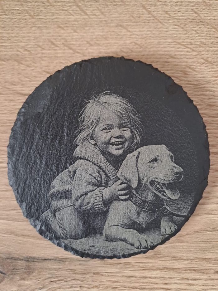 Dessous de verre fillette et son chien