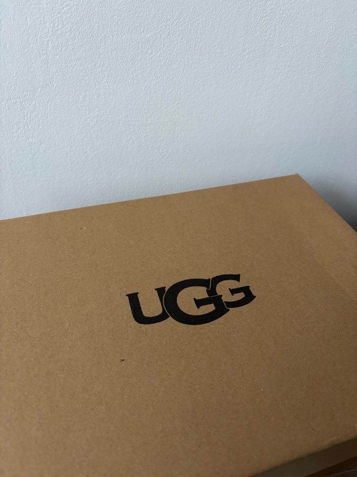 UGG Boots fourrées Classic Mini II - photo numéro 4