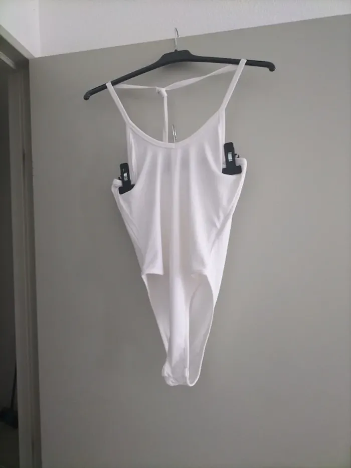 Body dos-nu