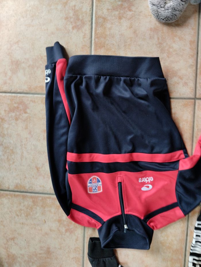 Lot de 5 articles garçon 12 ans - photo numéro 3