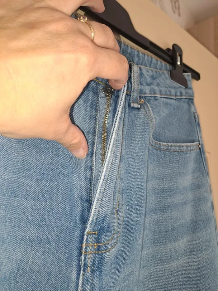 Jean femme jambes larges SHein S tbe ourlets défaits rarement porté - photo numéro 5