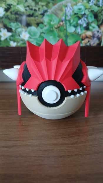 Pokeball Groudon