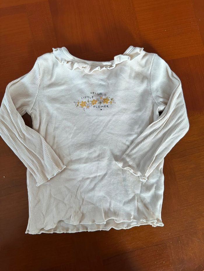 Manches longues Kiabi, taille neuf mois