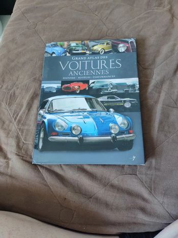 Grand atlas des voitures anciennes