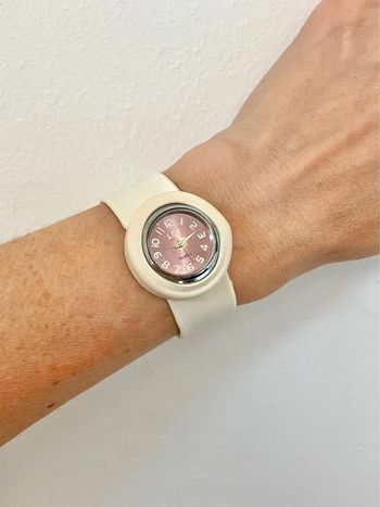 Montre LCT à quartz bracelet blanc aimanté
