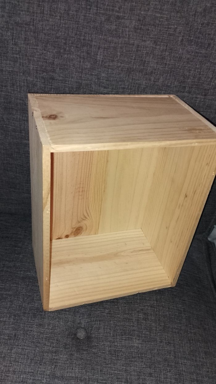 Caisse en bois ( vin) - photo numéro 3