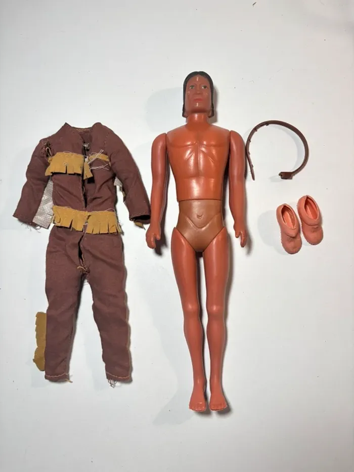 Figurine action figure vintage style Big Jim , indien , Apache
