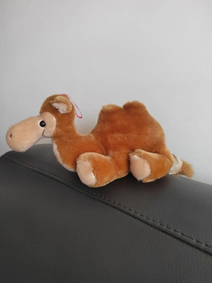 Peluche chameau