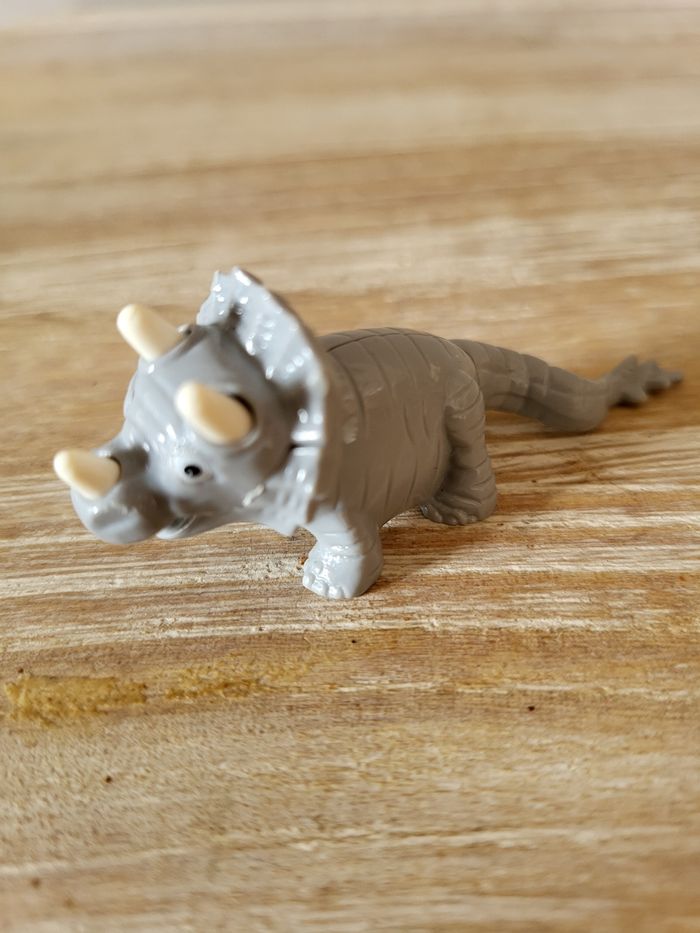 Lot de 6 figurines Kinder différentes séries - photo numéro 8