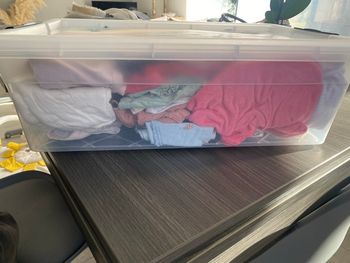 Caisse vêtement 1 mois