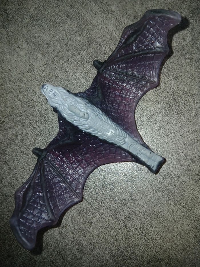 Figurine chauve-souris - photo numéro 2