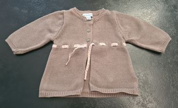 Gilet   3 mois en bon état