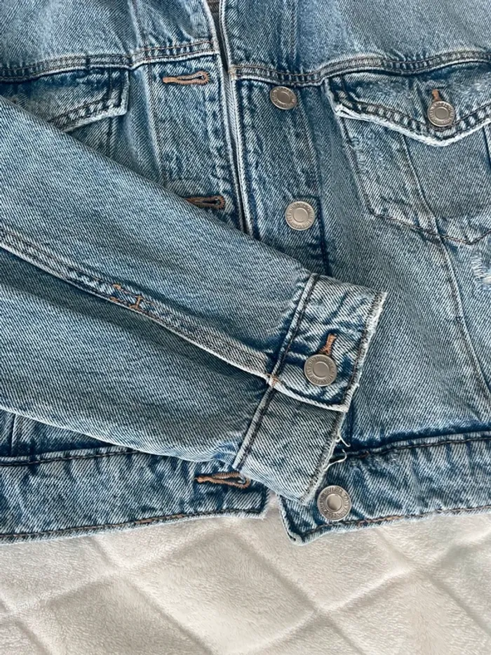 Veste en jean Stradivarius - photo numéro 3