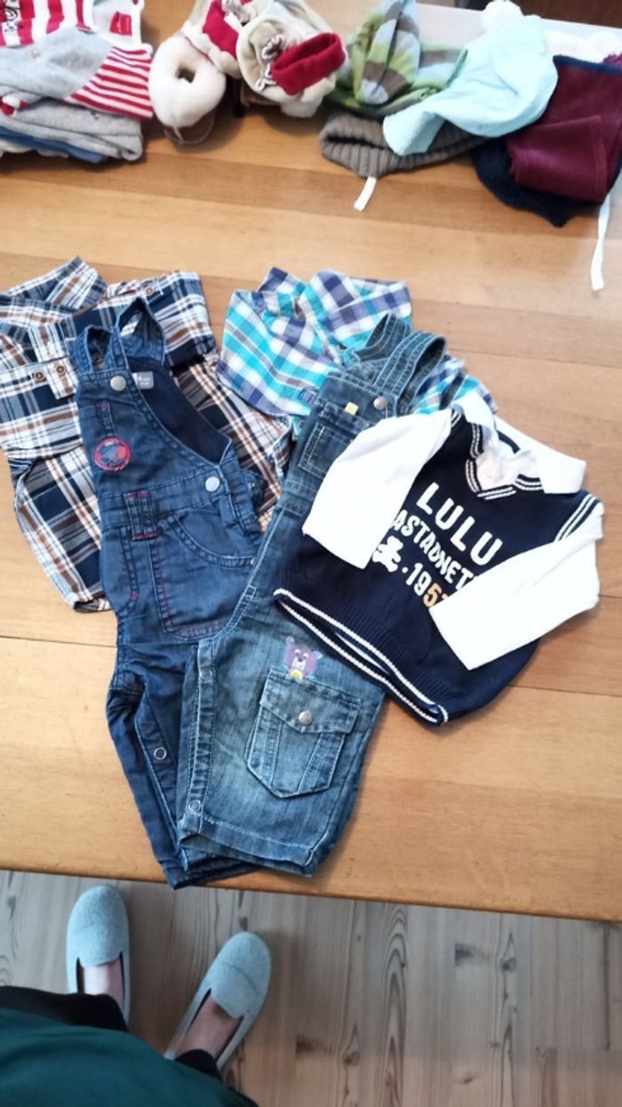 Lot vêtements 6 mois - photo numéro 2