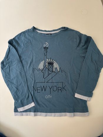 TEE shirt manches longues bleu New York Kiabi 10ans