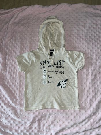 T-shirt capuche
