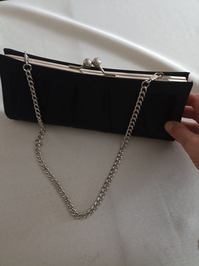 Pochette de Soirée Noire Chic - Chaîne Argentée Amovible - Parfaite Mariage/Cérémonie - photo numéro 5