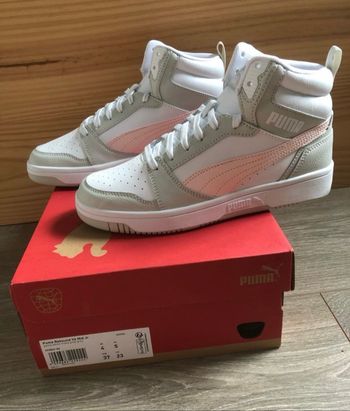 Chaussures Baskets de la marque Puma modèle Rebound pointure 37 Neuves en boîte Neuf Jamais essayées