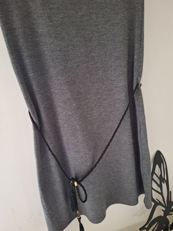 Robe grise - photo numéro 2