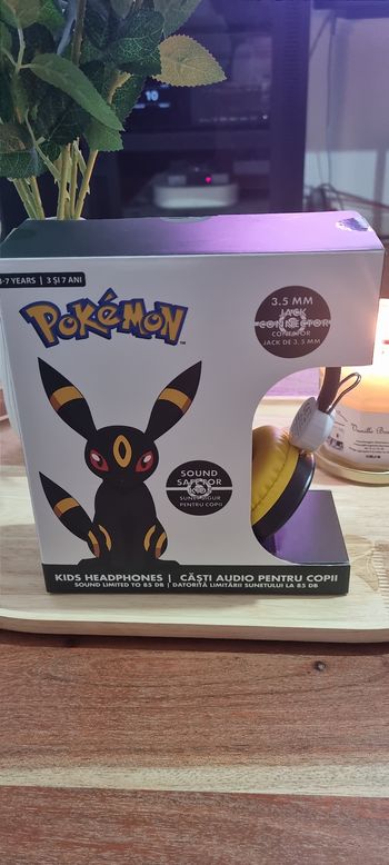 Casque audio pour enfant Pokemon Noctali, noir et jaune