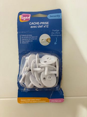 Protection prise enfant