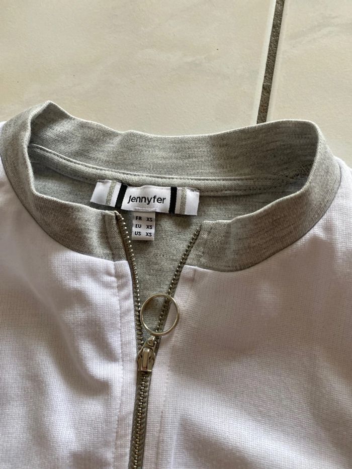 Robe xs neuve - photo numéro 2