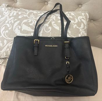 ac Michael Kors noir