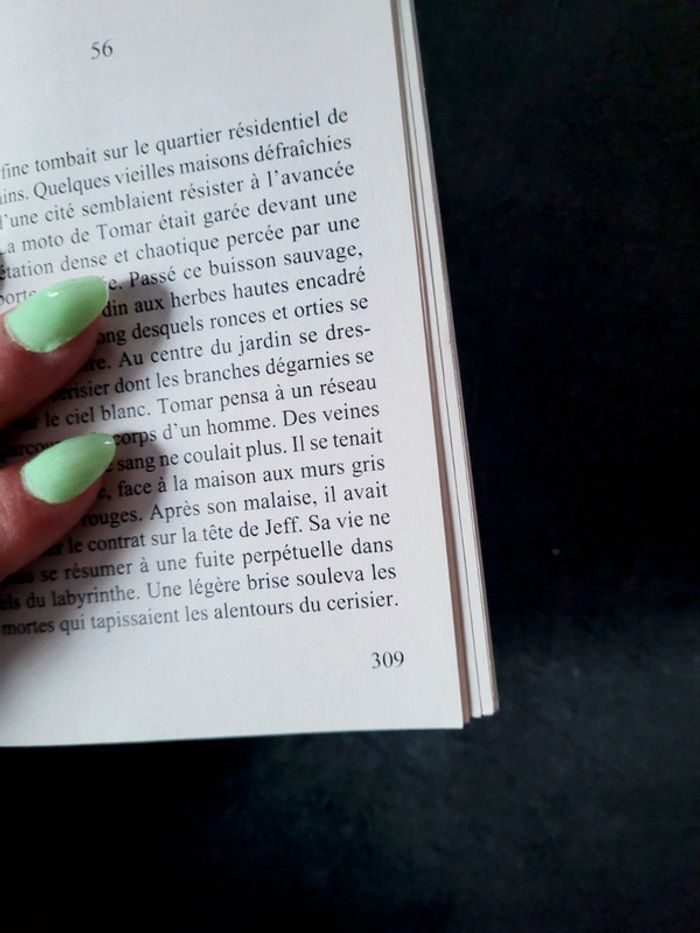 Livre 📖 toxique - photo numéro 4