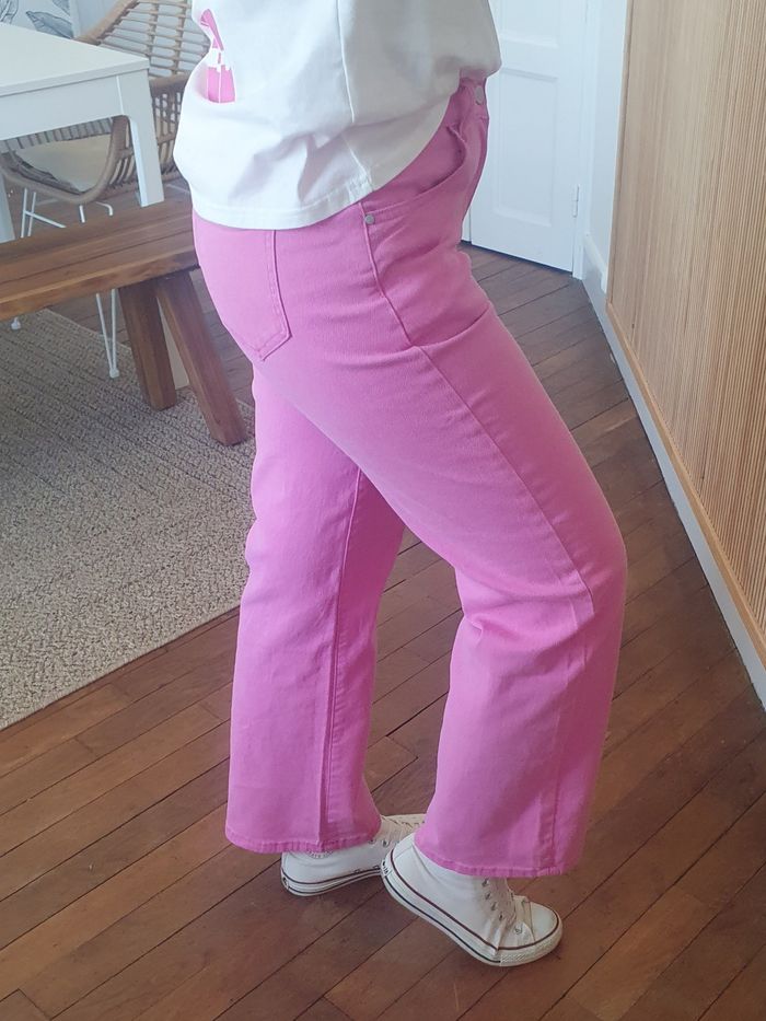 Jean large Québec rose fushia 
Taille 38 - photo numéro 3