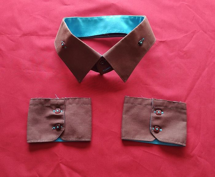 Ensemble col et poignets de chemise