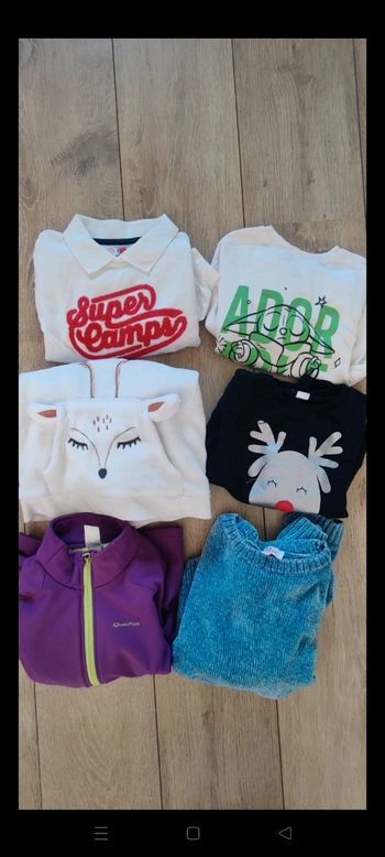 Lot six pulls taille 5/ 8 ans
