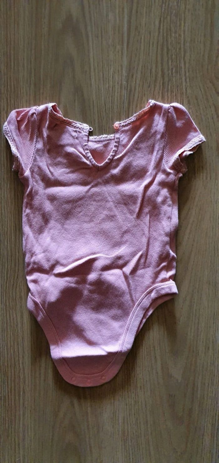 bodie baby gap 6 a 12 mois - photo numéro 2