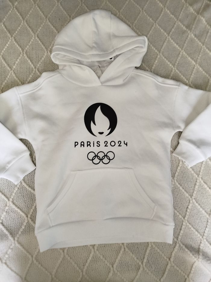 Sweat à capuche 4-5ans