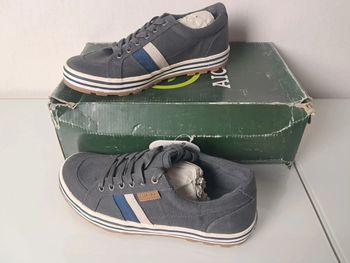 Aigle baskets été homme en toile P.40 neuves