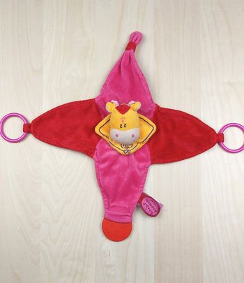 DOUDOU ET COMPAGNIE vache mon doudou d’éveil étoile jaune rouge rose dentition sos doudou