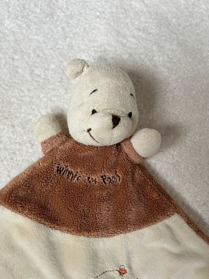 Doudou plat Winnie l’Ourson Disney Baby - photo numéro 2