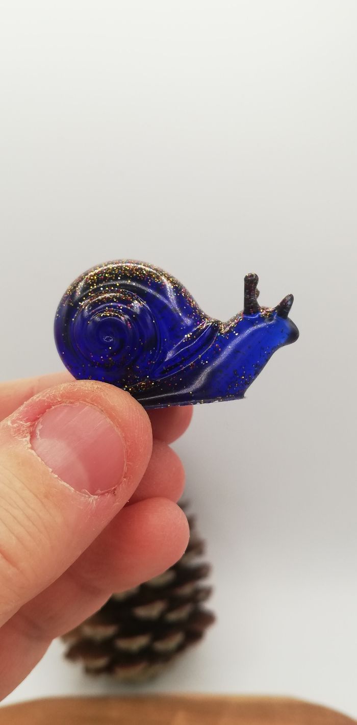 Petit escargot résine - photo numéro 3