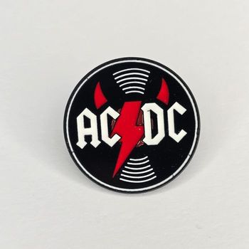 Pin's ACDC GROUPE DE MUSIQUE HARD ROCK 