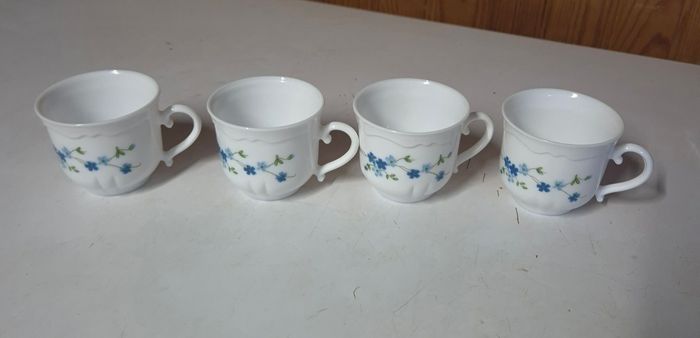 Lot 4 tasses arcopal vintage blanche fleurs fleue - photo numéro 2
