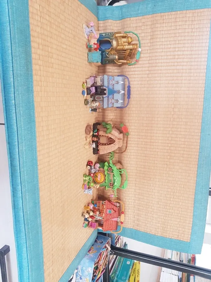 Ensemble de 5 coffrets maison Disney animator's