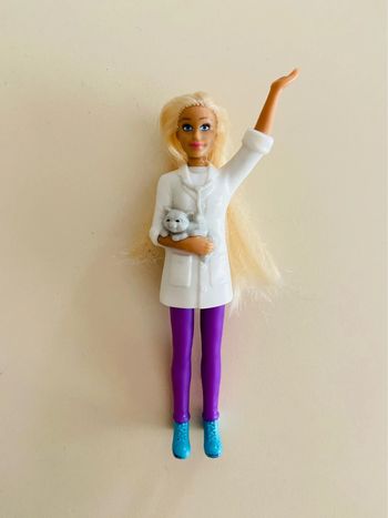 Figurine Barbie Vétérinaire