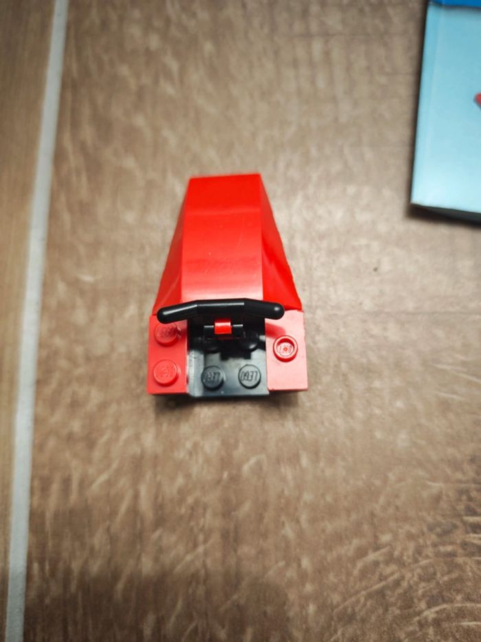 Lego city 60275 - photo numéro 5