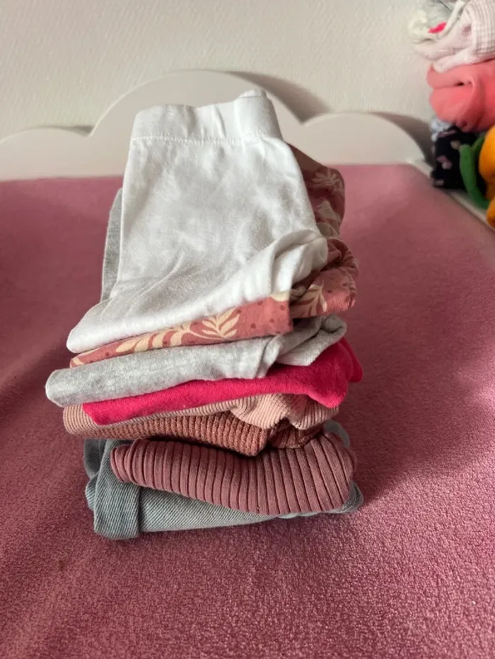 Lot de 8 pantalons taille 9 mois